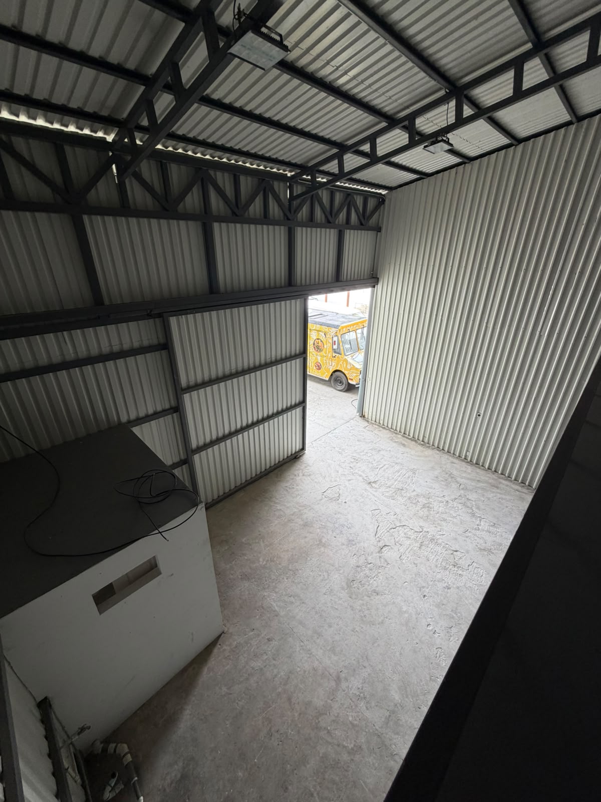 BODEGA N°5  EN RADIAL DE BELEN